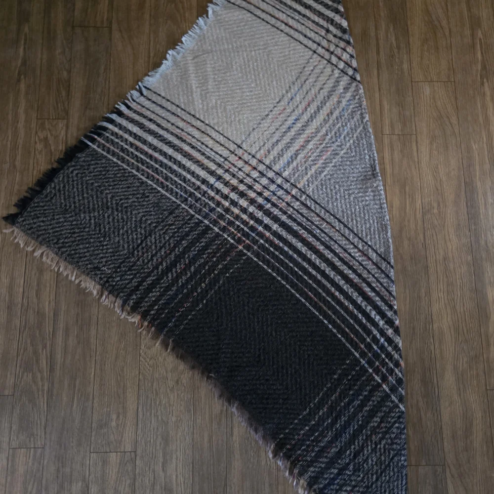 Cozy Chic – Oversized Plaid Triangle Blanket Scarf Shawl Hints Of Color